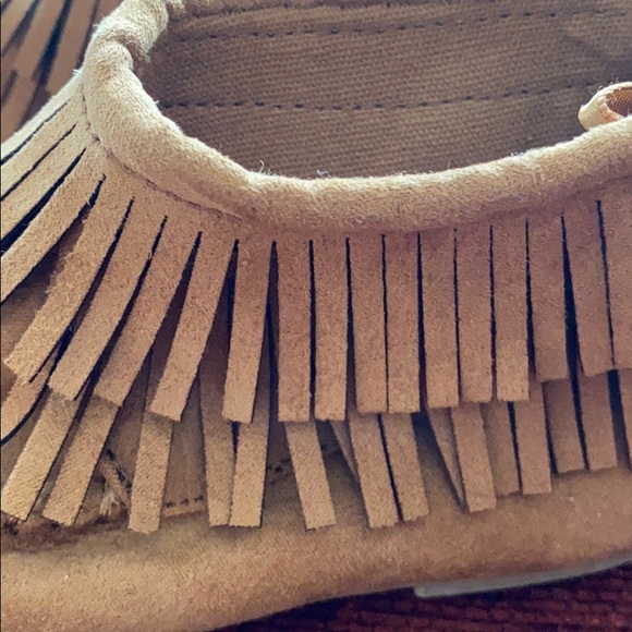 BRAND NEW Tan zip up moccasins - Picture 3 of 4